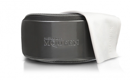 Alexander McQueen футляр Отдельно футляр не продаётся!, цена 0.00 руб.